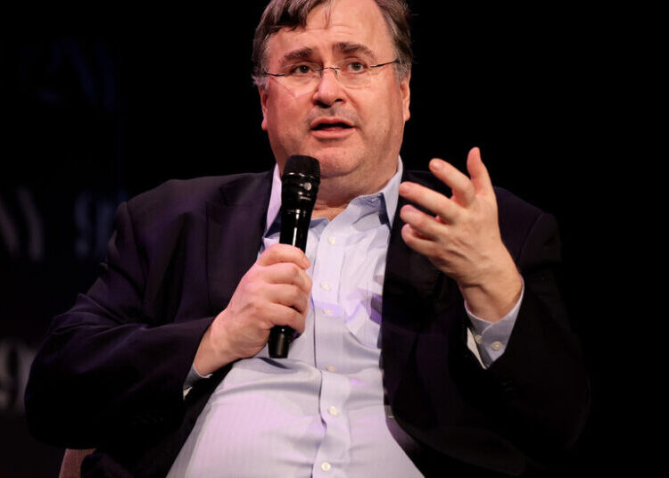 Investor Reid Hoffman to Leave Microsoft’s Board of Directors