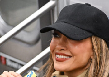 Are You a New Yorker? If You Weren’t Born Here, Jennifer Lopez Says No.
