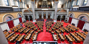 N.Y. Lawmakers Move to Pause Data Centers and Curb Surveillance Pricing