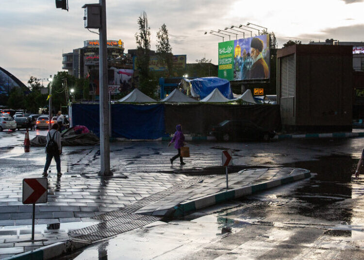 After Months of War, Iranians Sink Into Disillusionment and Despair