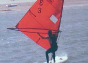 Hoyle Schweitzer, Who Brought Windsurfing to the Masses, Dies at 93