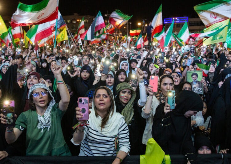 Iran’s Loyalists Promote a Wider Nationalism, Unveiled Women Included