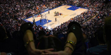 Night With the Knicks: Rancor, Jubilation and an Unusual Loss