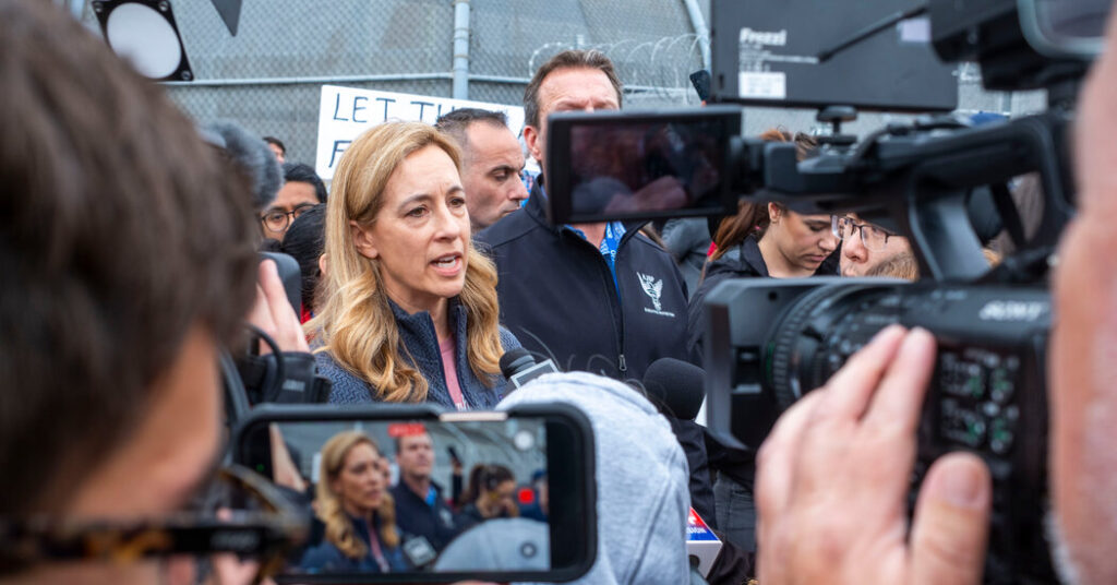 Governor’s Visit to ICE Detention Facility Is Strictly Limited, She Says