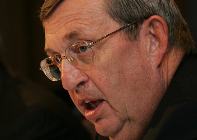 Lee Raymond, Who Created Global Oil Behemoth Exxon Mobil, Dies at 87