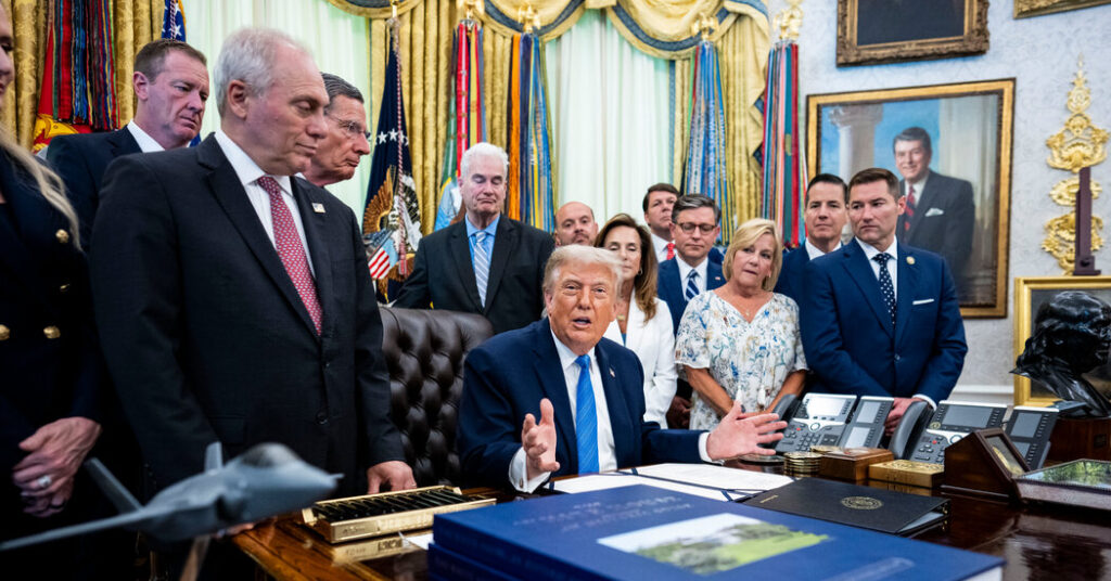 White House Again Shrugs Off High Prices Amid War With Iran