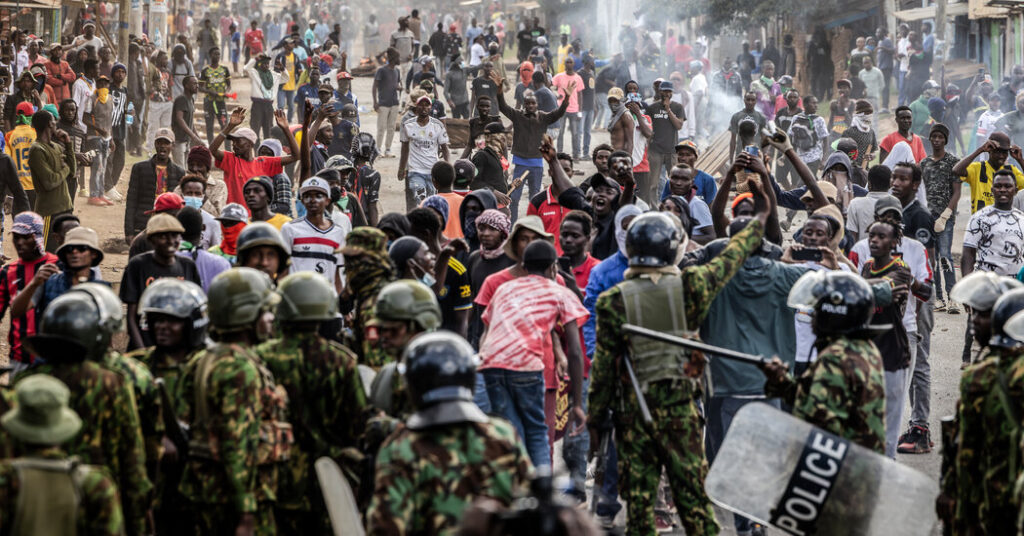 U.S. Ebola Unit Sparks Fury, Protests and a Political Crisis in Kenya