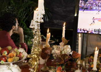 How a High-Powered Gathering Turned Into a Knicks Watch Party
