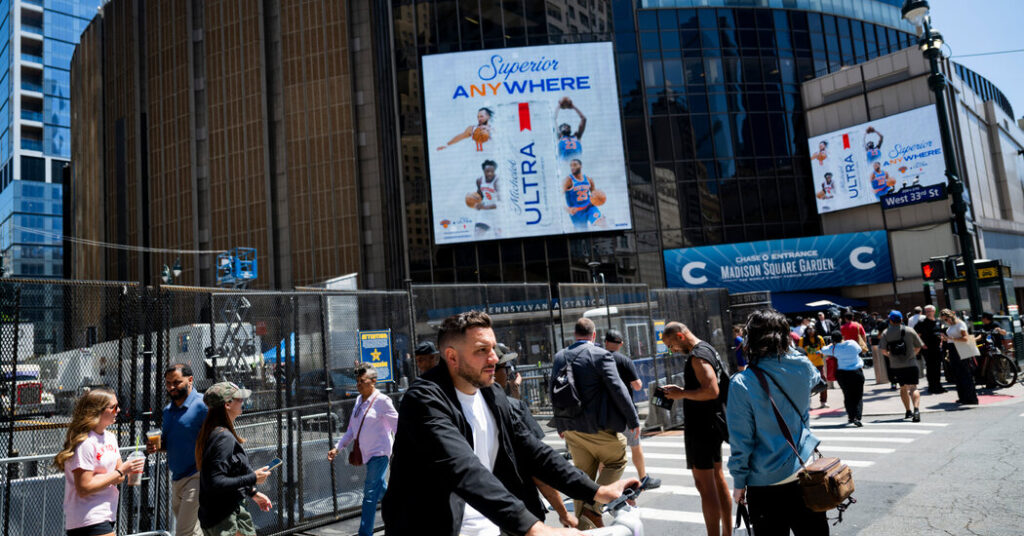 Streets Closed, No Umbrellas: Strict Security Is Back for Knicks Game 4