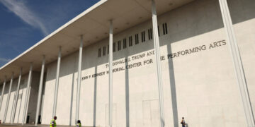 Kennedy Center Votes to Appeal Order That Trump’s Name Be Removed