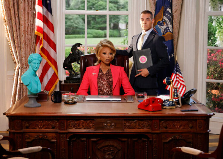‘Stop! That! Train!’ Review: Gleefully Going Off the Rails
