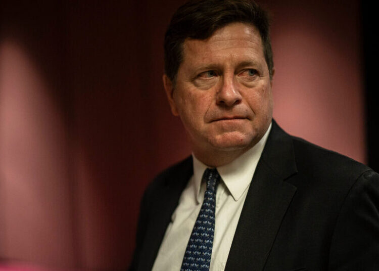 Trump Picks New Intelligence Chief After Revolt Over Pulte