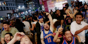 The Knicks’ Comeback Was Epic. So Was Their Fans’ Response.