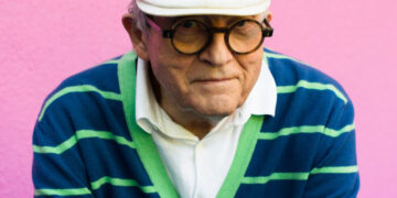 Hockney’s Sense of Style Never Wavered