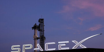 How Our Reporters Distinguish Hype From Facts in the SpaceX I.P.O.