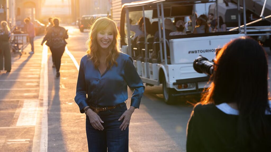 How ‘The Comeback’ Cinematographer Elie Smolkin Used 73 Camera Operators to Bring Reality TV Spoof Into the Digital Age