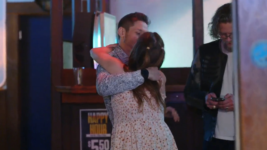 Catie brazenly tries to make out with multiple guys in front of Josh.