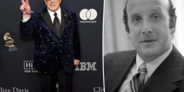 Legendary music mogul Clive Davis dead at 94