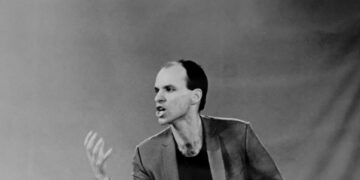 Charles Dennis, a Founder of the Avant-Garde Space P.S. 122, Dies at 77