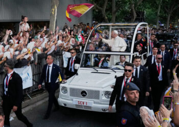 Spain’s Church Hopes Pope Trip Will Stem Secular Tide