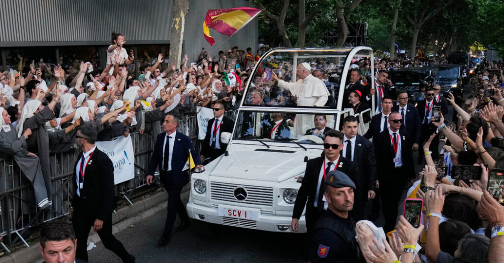 Spain’s Church Hopes Pope Trip Will Stem Secular Tide