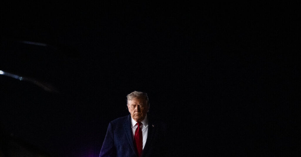 Trump’s Haphazard Midterm Leadership Puts Republicans in a Bind
