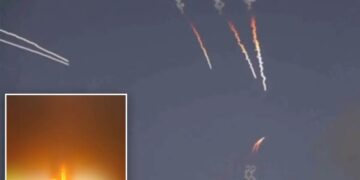 Iran targets US bases in Jordan and the Gulf after Trump orders strikes near Hormuz
