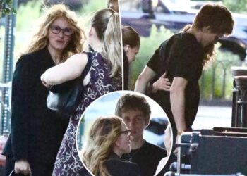 Julia Roberts’ 19-year-old son, Henry, towers over her during rare family outing in NYC