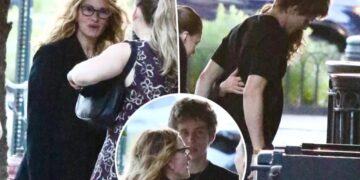 Julia Roberts’ 19-year-old son, Henry, towers over her during rare family outing in NYC