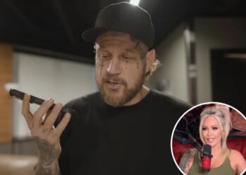 Jelly Roll divorce takes unexpected turn as cozy call with Bunnie Xo emerges