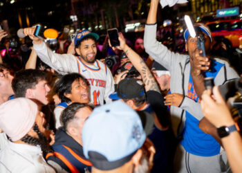 The Young Streamers Who Are Trying to ‘Make It Big’ Off Knicks Mania