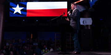 Talarico Plays Up Spurs’ Past Glory in Campaign Ad Aimed at Texas Voters