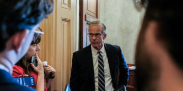 In the Dark on U.S.-Iran Deal, Senators Refrain From Praising It