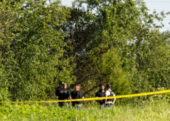 Investigators Look for Electronic Devices of Victims in Skydiving Crash