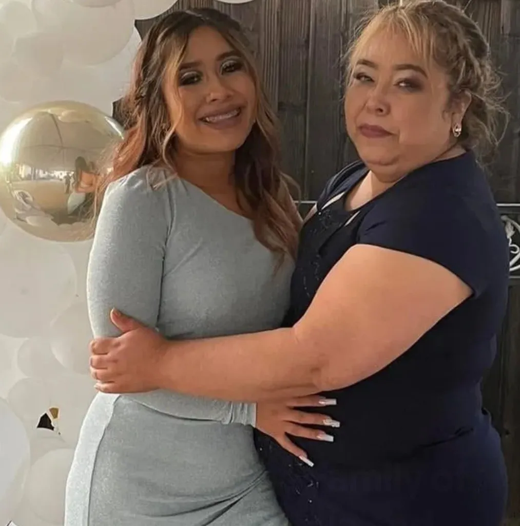 Fabiola Gonzalez (left) and her mother, Silvia Nuñez.