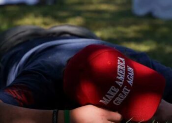 MAGA influencer blanks on Trump accomplishments in ’embarrassing’ debate