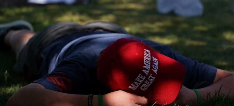 MAGA influencer blanks on Trump accomplishments in ’embarrassing’ debate