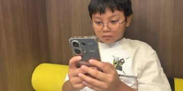 Malaysia bans children under 16 from using social media