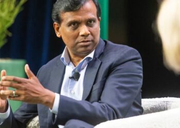 Cognizant CEO says AI is remaking middle managers into player-coaches who can ‘both executive and develop others’