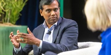 Cognizant CEO says AI is remaking middle managers into player-coaches who can ‘both executive and develop others’