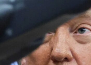 Trump ‘suddenly taking losses’ from ‘own friends’ as key leverage crumbles: report