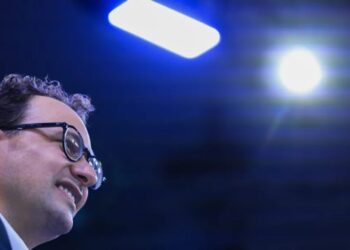 Top analyst sees ‘opening of the floodgates for the IPO market’ after Anthropic’s filing as dotcom bubble comparisons fly