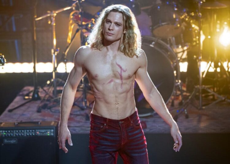 The Dazzling Vampire Lestat Resurrects Interview With the Vampire as Apocalyptic Camp