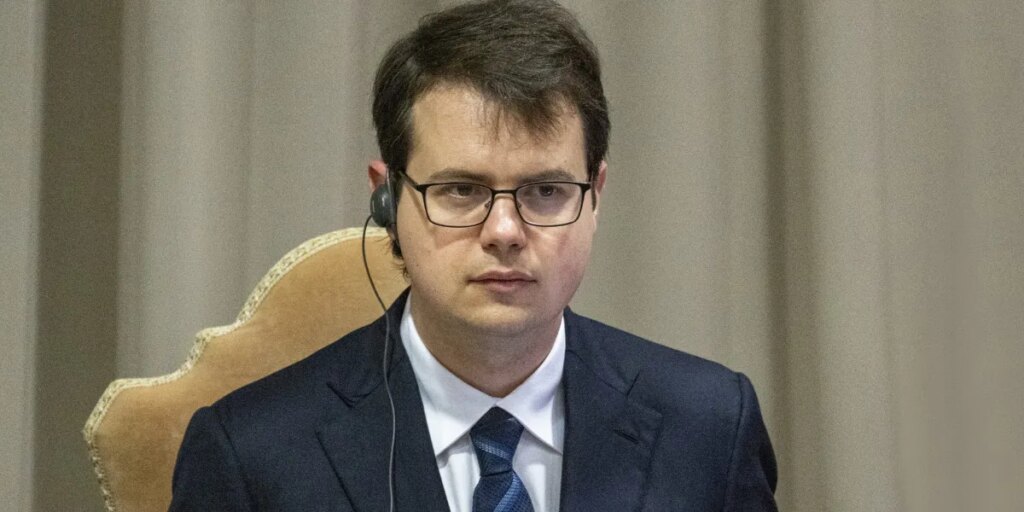 Who is Chris Olah? The atheist Anthropic cofounder the Pope chose to sit beside him at the Vatican and tell the tech industry it can’t govern itself