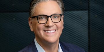 How Amazon’s CFO ‘shatters’ expectations and helped power the company to No. 1 on the Fortune 500