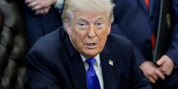 Shock loss by Trump candidate in Iowa has GOP insiders fearing the worst: report