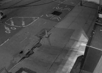 New York City shaken by 7 men appearing out of sewer manhole with no explanation