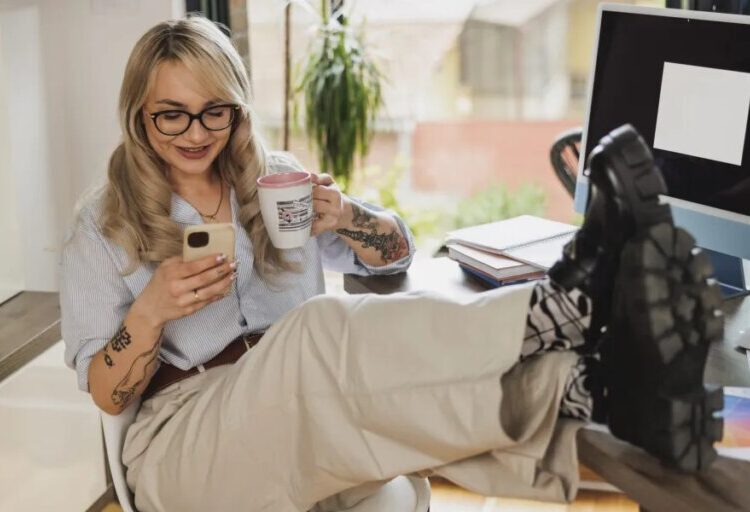 CEO says anyone who works from home is grabbing groceries or at the vet 30% of the time—and shows off his busy office at Friday 5 p.m. to prove it