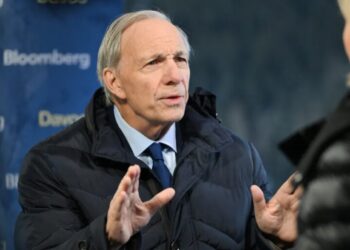 Ray Dalio warns the stock market is approaching 1929 and 2000 bubble levels—but another crisis is ‘past the point of no return’