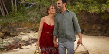 In the Breezy Office Romance, Brett Goldstein Proves a Worthy Rom-Com Match for Jennifer Lopez